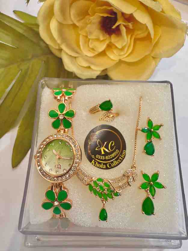 Jewellery Set With Box
